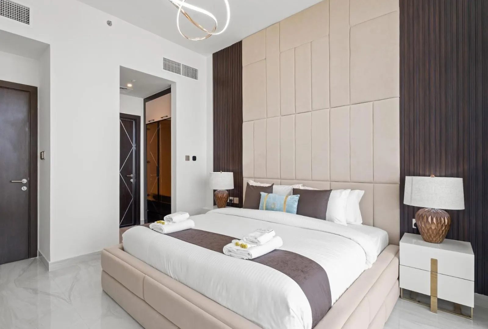 Apartmán A Sophisticated 2Br Stay W Study In Gemz-9 Dubaj