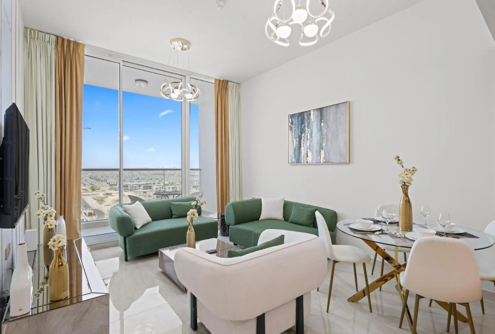 A Sophisticated 2Br Stay W Study In Gemz-9 Dubai